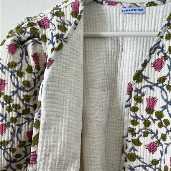 LBC quilted Floral Wrap Jacket - Picture 4 of 4